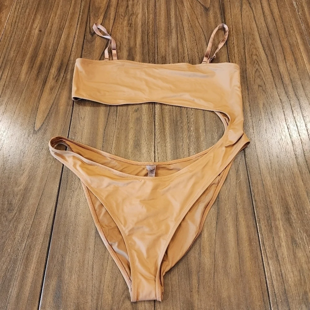 Skims Swim Monokini One piece Cut Out with removable straps almond size 4x nwt